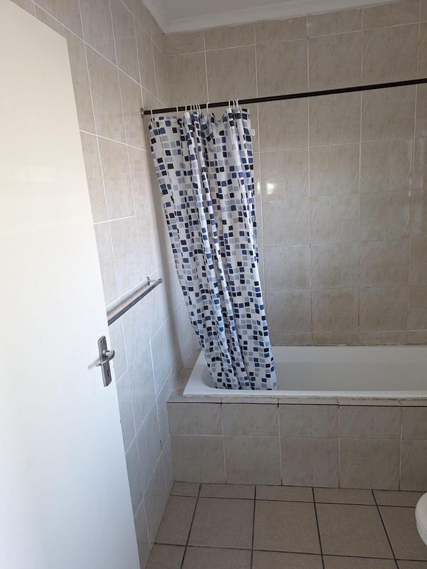 2 Bedroom Property for Sale in Kensington Western Cape